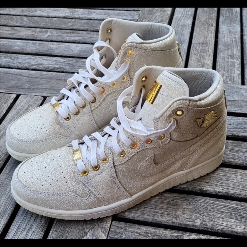 Size 10 Jordan Pinnacle 1’s price is non negotiable